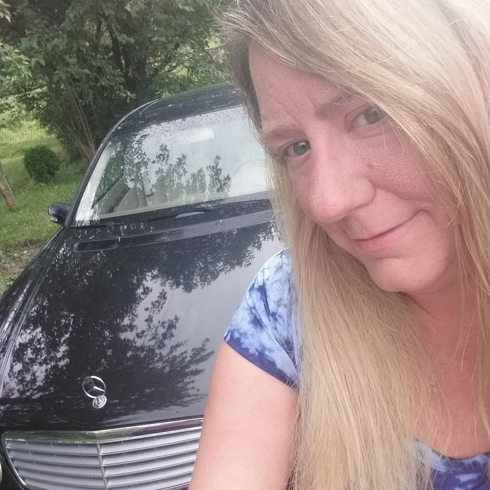 Meet your Posher, Michele